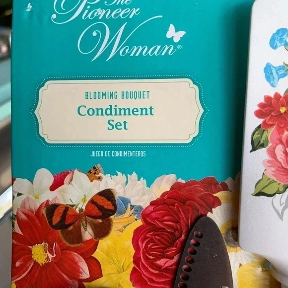 Pioneer Women 3 Piece Condiment Set - Picture 4 of 5